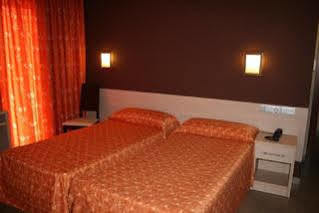 Tossa Beach Hotel ตอสซาเดมาร์ ภายนอก รูปภาพ